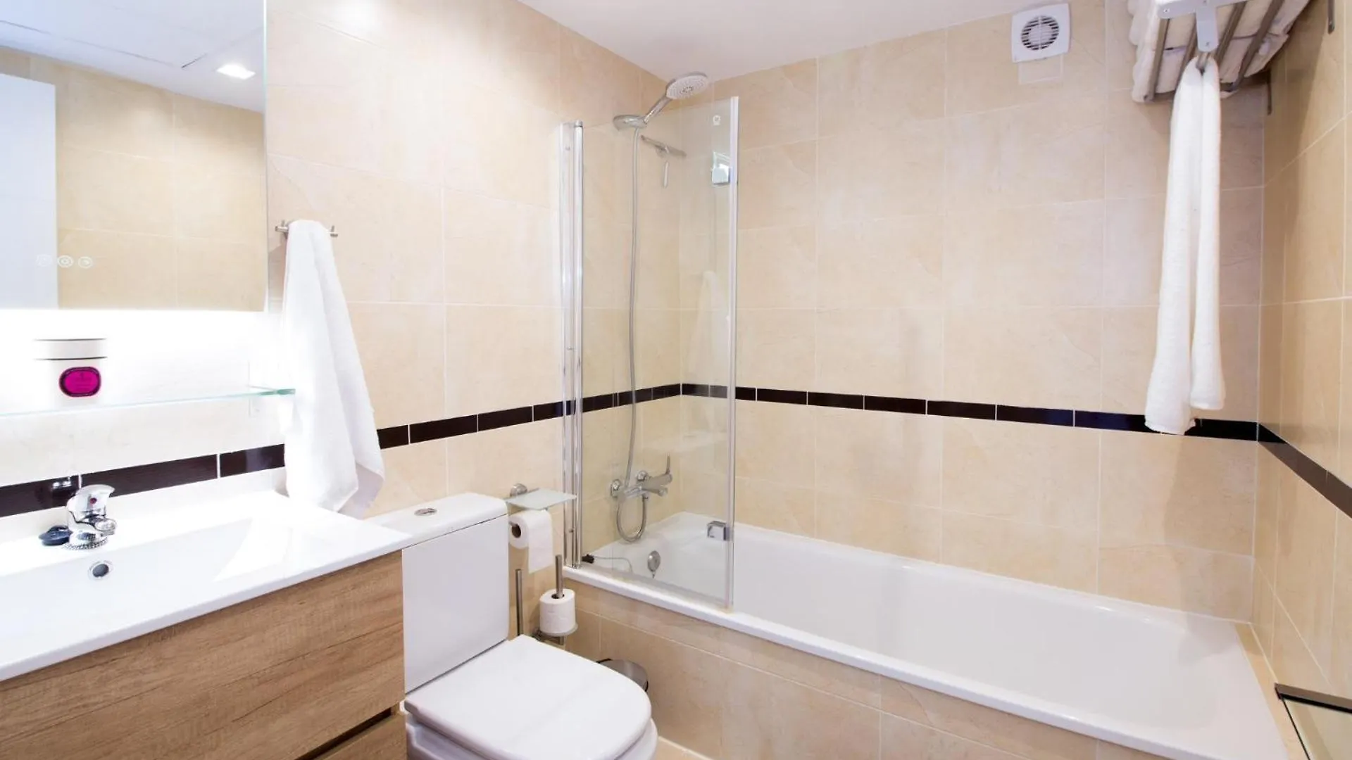 Apartment Perfect Beachside Penthouse Manilva