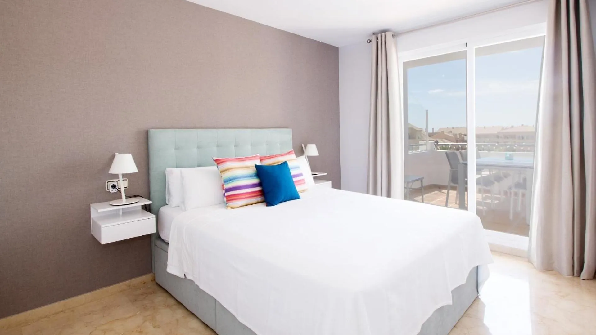 Apartment Perfect Beachside Penthouse Manilva